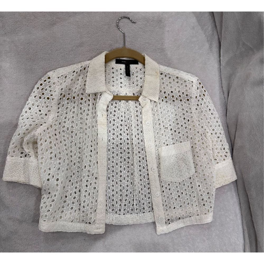 BCBG MAXAZRIA top women’s size s white with pocket collared